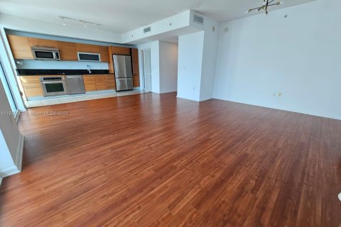 Condo in Miami, Florida  № 1871697 - photo 9