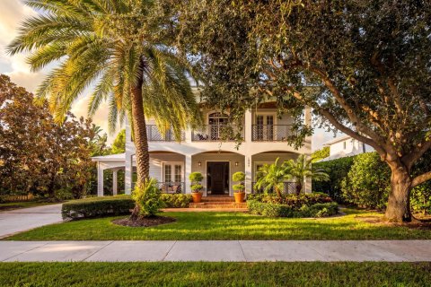 House in Delray Beach, Florida 4 bedrooms, 301.75 sq.m. № 2368548 - photo 3