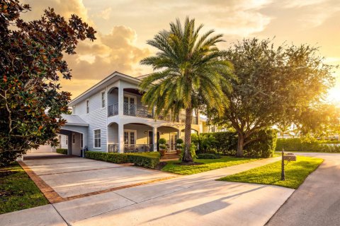 House in Delray Beach, Florida 4 bedrooms, 301.75 sq.m. № 2368548 - photo 7