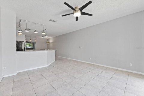 Copropriété à vendre à Tampa, Floride: 2 chambres, 109.9 m2 № 2198471 - photo 5