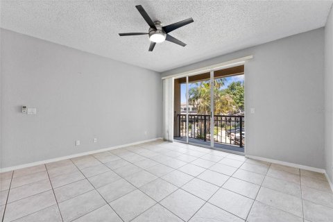 Copropriété à vendre à Tampa, Floride: 2 chambres, 109.9 m2 № 2198471 - photo 10