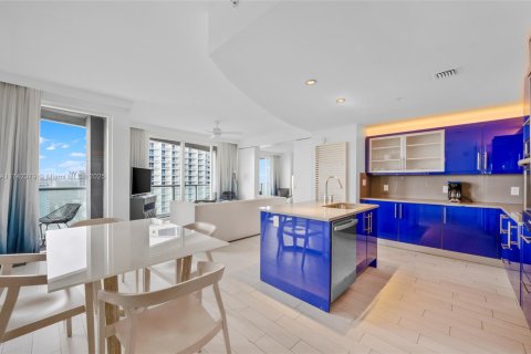 Condominio en venta en Fort Lauderdale, Florida, 2 dormitorios, 112.78 m2 № 1709947 - foto 2