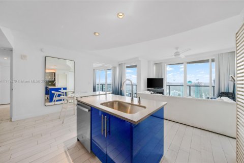 Condominio en venta en Fort Lauderdale, Florida, 2 dormitorios, 112.78 m2 № 1709947 - foto 28