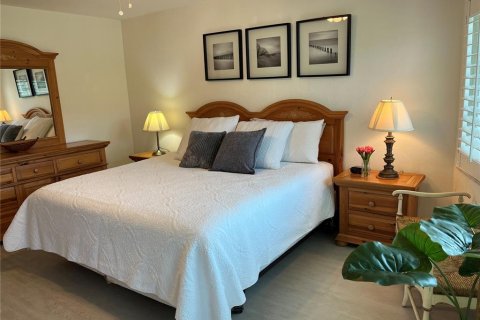 Condo in Sarasota, Florida, 2 bedrooms  № 1511390 - photo 25