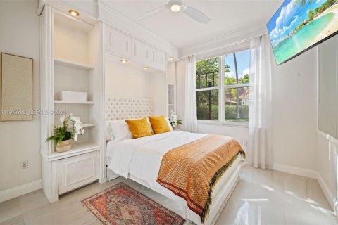 Villa ou maison à vendre à Aventura, Floride: 4 chambres, 221.11 m2 № 2049046 - photo 25
