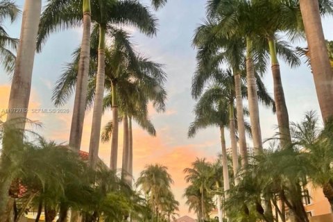 Купить виллу или дом в Авентура, Флорида 3 спальни, 221.11м2, № 2049046 - фото 11