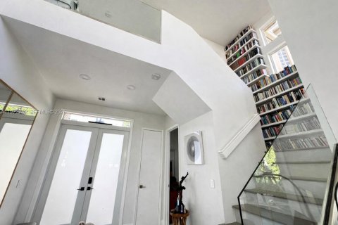 Купить виллу или дом в Авентура, Флорида 3 спальни, 221.11м2, № 2049046 - фото 4