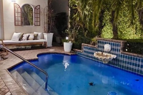 Купить виллу или дом в Авентура, Флорида 3 спальни, 221.11м2, № 2049046 - фото 9