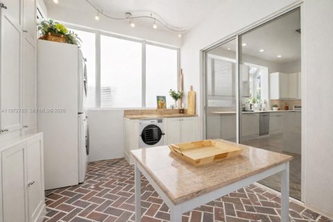 Villa ou maison à vendre à Aventura, Floride: 4 chambres, 221.11 m2 № 2049046 - photo 20