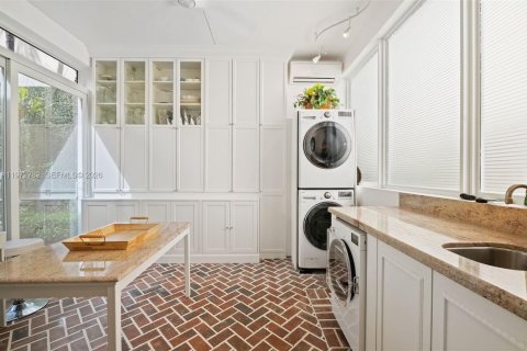 Villa ou maison à vendre à Aventura, Floride: 4 chambres, 221.11 m2 № 2049046 - photo 21