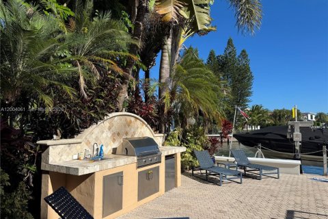 Condo in North Miami, Florida, 1 bedroom  № 2068382 - photo 13