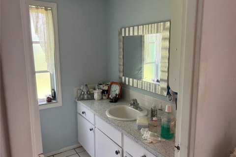 House in Port Charlotte, Florida 3 bedrooms, 151.71 sq.m. № 1833120 - photo 10