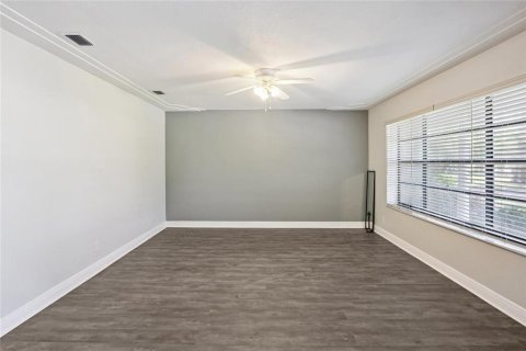 Купить виллу или дом в Киссимми, Флорида 6 комнат, 342.9м2, № 1685050 - фото 15