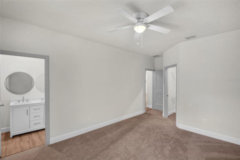 House in Ocala, Florida 4 bedrooms, 199.28 sq.m. № 1909660 - photo 13