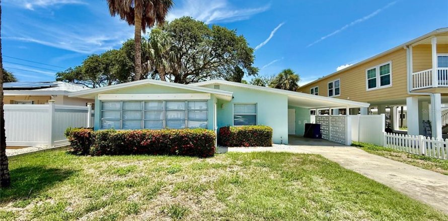 Villa ou maison à Indian Rocks Beach, Floride 2 chambres, 74.32 m2 № 1799875