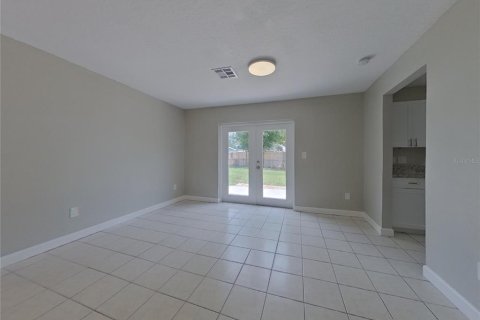 Casa en alquiler en Clearwater, Florida, 3 dormitorios, 108.23 m2 № 1911063 - foto 4