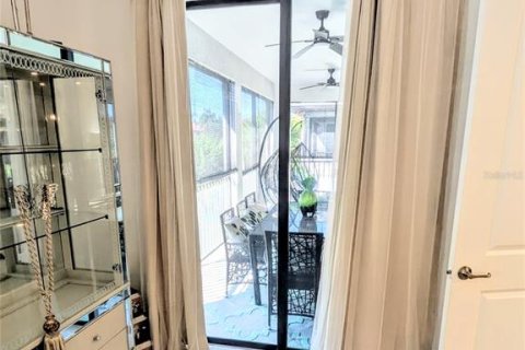 Copropriété à louer à Sarasota, Floride: 3 chambres, 205.59 m2 № 2272831 - photo 19