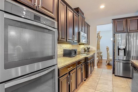 Villa ou maison à vendre à Auburndale, Floride: 5 chambres, 346.99 m2 № 2142125 - photo 3