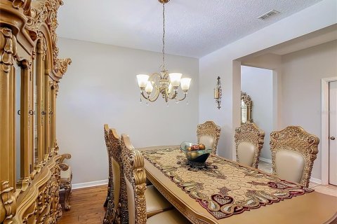 Villa ou maison à vendre à Auburndale, Floride: 5 chambres, 346.99 m2 № 2142125 - photo 10