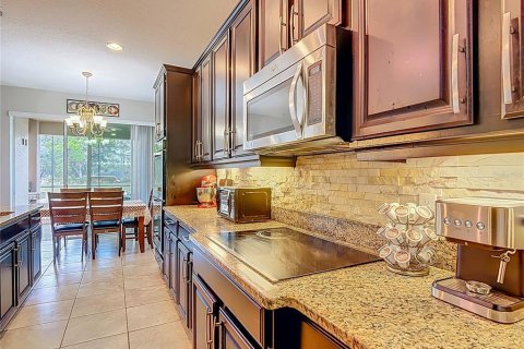 Villa ou maison à vendre à Auburndale, Floride: 5 chambres, 346.99 m2 № 2142125 - photo 5
