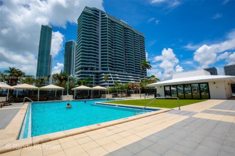 Condominio en alquiler en Miami, Florida, 2 dormitorios, 91.97 m2 № 1927023 - foto 9