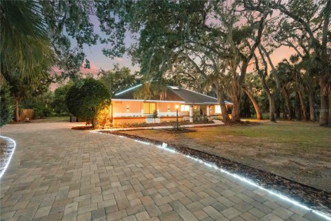 House in Sarasota, Florida 5 bedrooms, 193.42 sq.m. № 1652469 - photo 5