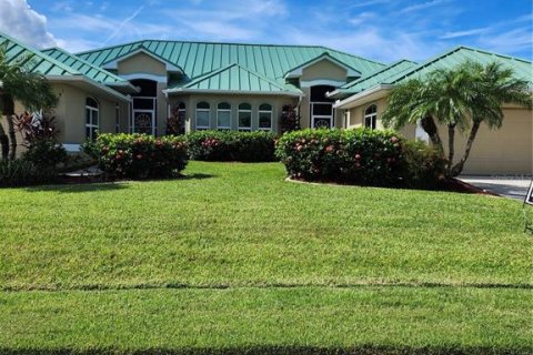 Casa en alquiler en Punta Gorda, Florida, 3 dormitorios, 150.78 m2 № 1855939 - foto 1