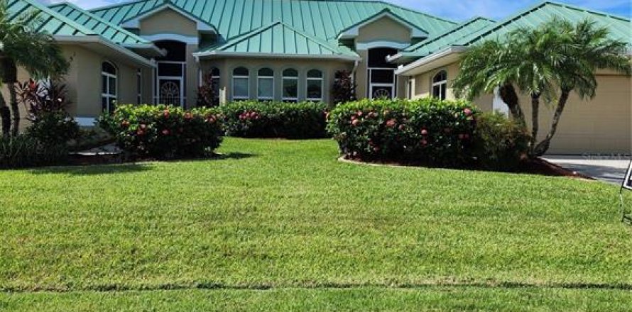 Casa en Punta Gorda, Florida 3 dormitorios, 150.78 m2 № 1855939