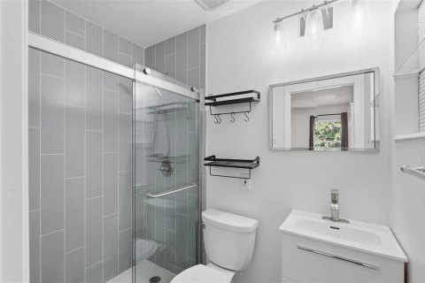 House in Saint Petersburg, Florida 3 bedrooms, 167.97 sq.m. № 2395852 - photo 14