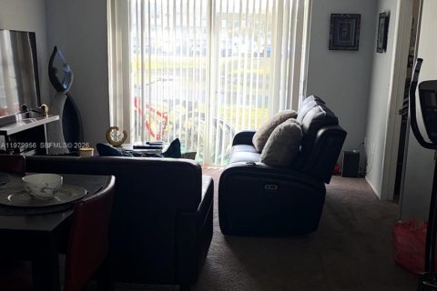 Copropriété à louer à Sunrise, Floride: 2 chambres, 78.97 m2 № 2046361 - photo 11