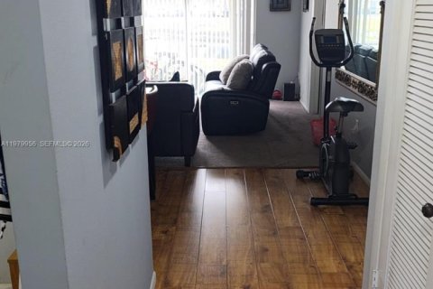 Copropriété à louer à Sunrise, Floride: 2 chambres, 78.97 m2 № 2046361 - photo 10