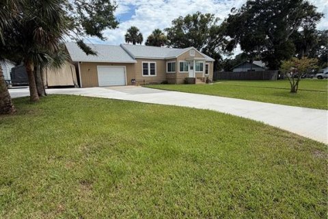 Villa ou maison à louer à Oak Hill, Floride: 2 chambres, 130.06 m2 № 2224296 - photo 5