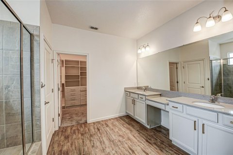 House in Davenport, Florida 4 bedrooms, 247.21 sq.m. № 1521750 - photo 19