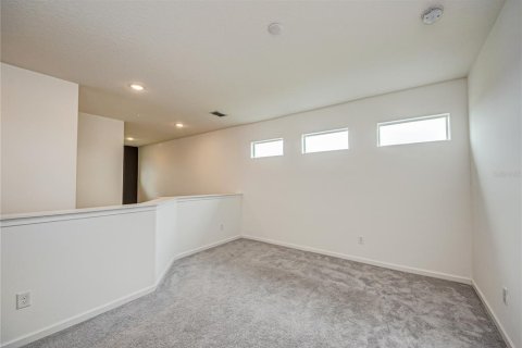 House in Davenport, Florida 4 bedrooms, 247.21 sq.m. № 1521750 - photo 26