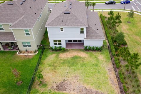 House in Davenport, Florida 4 bedrooms, 247.21 sq.m. № 1521750 - photo 29