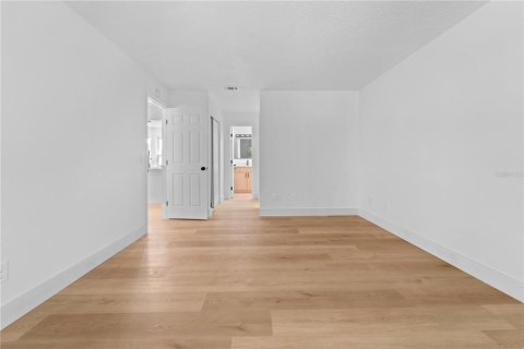 Villa ou maison à vendre à Orlando, Floride: 3 chambres, 116.22 m2 № 2358907 - photo 13
