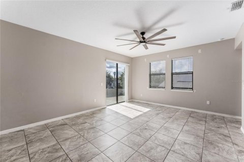 Casa en venta en Groveland, Florida, 3 dormitorios, 174.75 m2 № 1878077 - foto 5