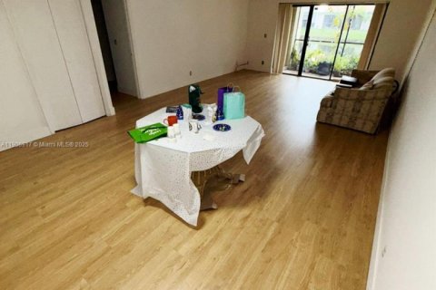 Купить кондоминиум в Уэстон, Флорида 2 спальни, 116.69м2, № 1965802 - фото 6