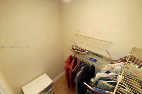 Купить кондоминиум в Уэстон, Флорида 2 спальни, 116.69м2, № 1965802 - фото 10