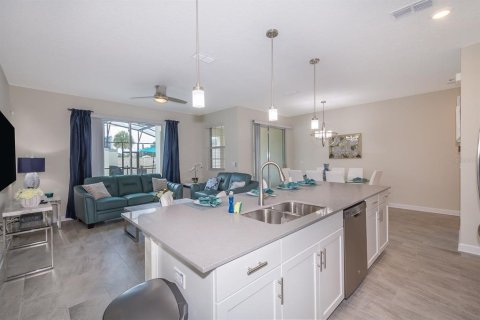 Adosado en alquiler en Kissimmee, Florida, 4 dormitorios, 177.81 m2 № 1904385 - foto 6