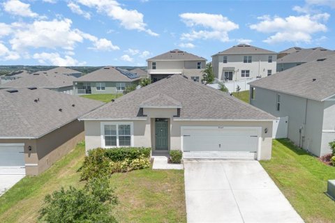House in Clermont, Florida 4 bedrooms, 171.5 sq.m. № 1854273 - photo 1