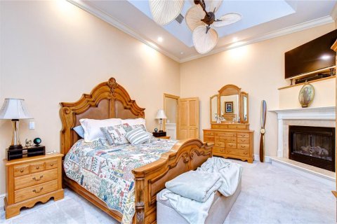 House in Valrico, Florida 4 bedrooms, 351.54 sq.m. № 2151202 - photo 22