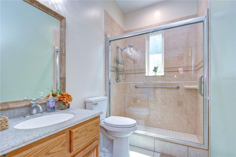 House in Valrico, Florida 4 bedrooms, 351.54 sq.m. № 2151202 - photo 27