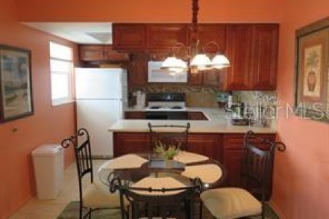 Condo in Venice, Florida, 2 bedrooms  № 1554503 - photo 7