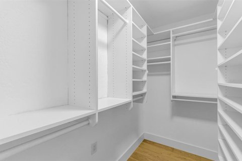 Casa en venta en Saint Petersburg, Florida, 4 dormitorios, 221.48 m2 № 2197628 - foto 25