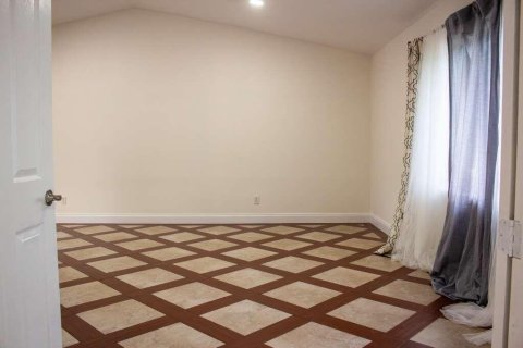 Casa en venta en Port St. Lucie, Florida, 4 dormitorios, 199.74 m2 № 2260783 - foto 2