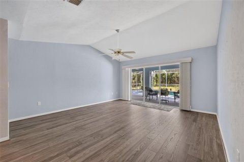 House in Dunnellon, Florida 3 bedrooms, 227.52 sq.m. № 2238031 - photo 15
