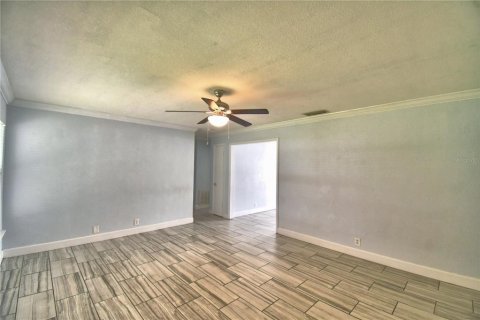Villa ou maison à louer à Winter Haven, Floride: 3 chambres, 106.28 m2 № 2410203 - photo 11