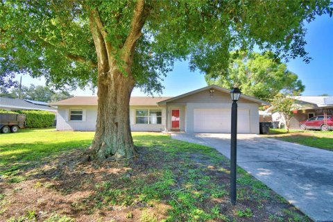 Villa ou maison à louer à Winter Haven, Floride: 3 chambres, 106.28 m2 № 2410203 - photo 3