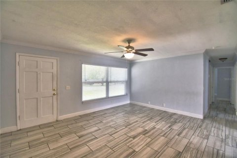 Villa ou maison à louer à Winter Haven, Floride: 3 chambres, 106.28 m2 № 2410203 - photo 12